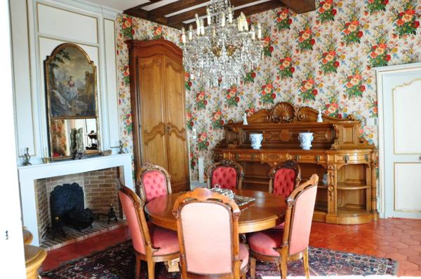 Manoir du XVIIIe siècle, niché au cœur du Lot-et-Garonne.