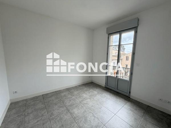 Location Appartement 3 pièces 43.22 m² - 2 PLACE DES TEMPLIERS Lezignan La Cebe 34120