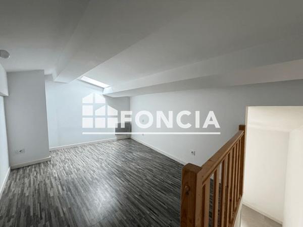 Location Appartement 3 pièces 43.22 m² - 2 PLACE DES TEMPLIERS Lezignan La Cebe 34120