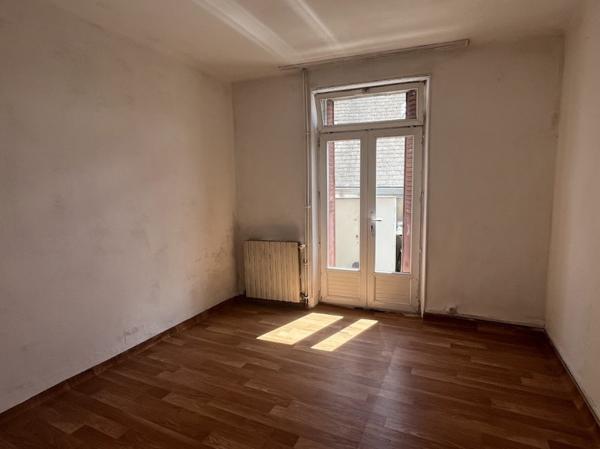 Maison à vendre 30 000 € Bourganeuf 6 p 120 m² DPE G