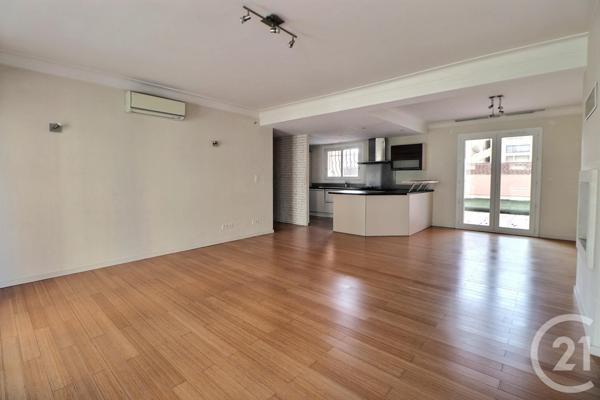 Appartement F4 à vendre  4 pièces - 94,74 m2 ST RAPHAEL - 83