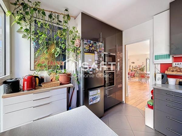 APPARTEMENT FAMILIAL - POSSIBILITÉ 4EME CHAMBRE - CALME ABSOLU