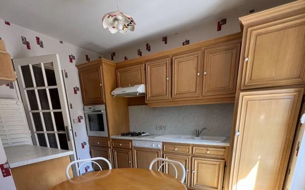 Maison à vendre    5 pièces • 101 m2 Saint-Quentin