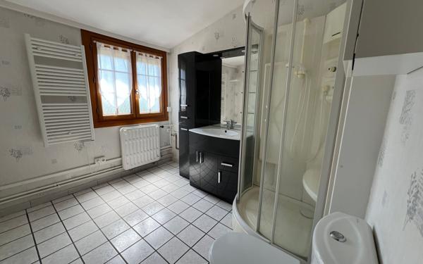 Maison à vendre    5 pièces • 101 m2 Saint-Quentin