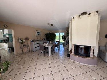Villa à vendre à Espinasse-Vozelle dans l'Allier (03110), ref : 2026/1014-03020