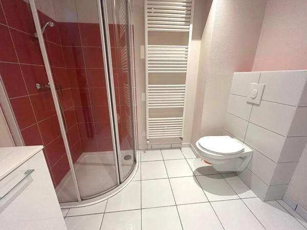 Appartement à louer 2 pièces 36.55m² Montbéliard (25200)