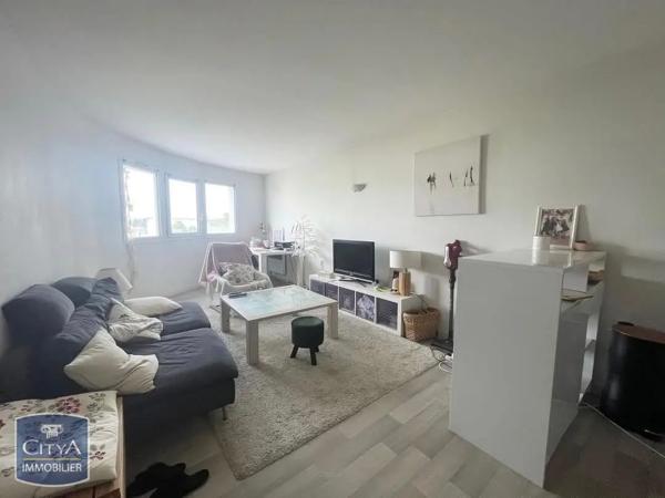 Appartement à louer 2 pièces 40.95m² Poitiers (86000)