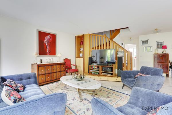 Charenton-le-Pont (94220) Bel appartement familial de 155 m2 (5 chambres) et son jardin végétalisé de 85 m2