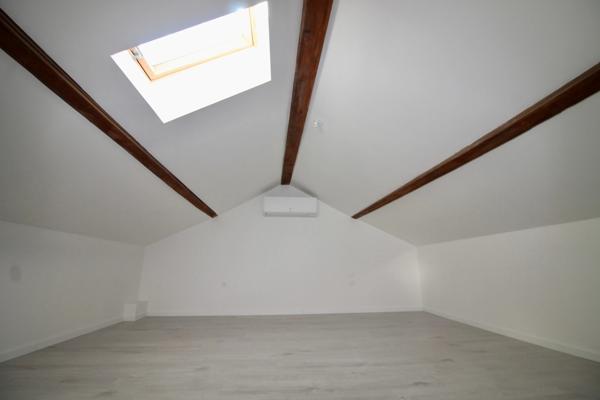 Maison à vendre 6 pièces SATHONAY CAMP (69)