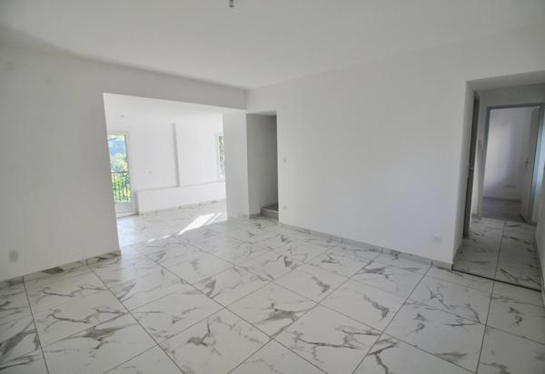 Maison à vendre 6 pièces SATHONAY CAMP (69)