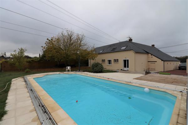 Maison familiale avec piscine de 176m².