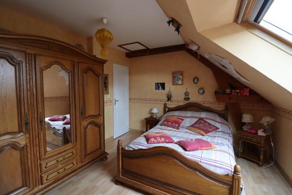 Maison familiale avec piscine de 176m².