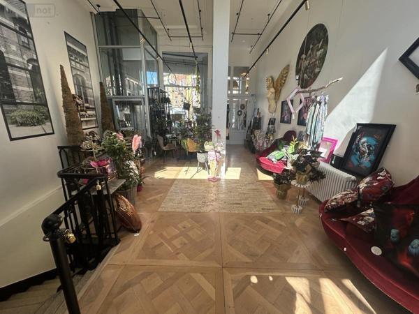 Fonds et/ou murs commerciaux à vendre à Cambrai dans le Nord (59400), ref : 59083-2517   
Centre-Ville