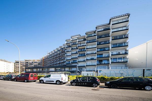 À vendre, dans le triangle d'or Concarnois - face à la mer : appartement 2 pièces avec terrasse