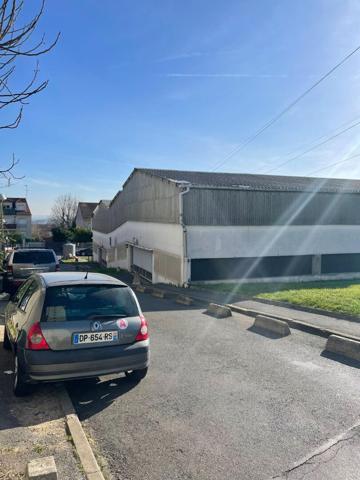 Parking / box 10 m2