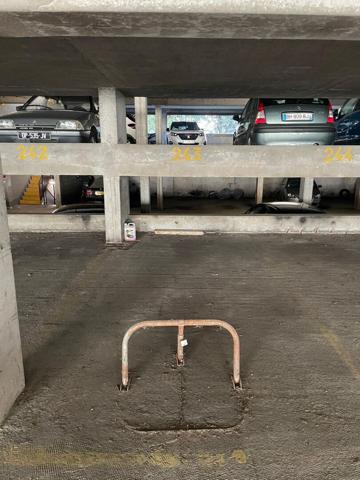 Parking / box 10 m2