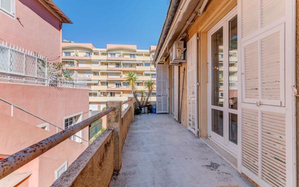 Appartement à vendre    2 pièces • 62 m2 Villefranche-sur-Mer