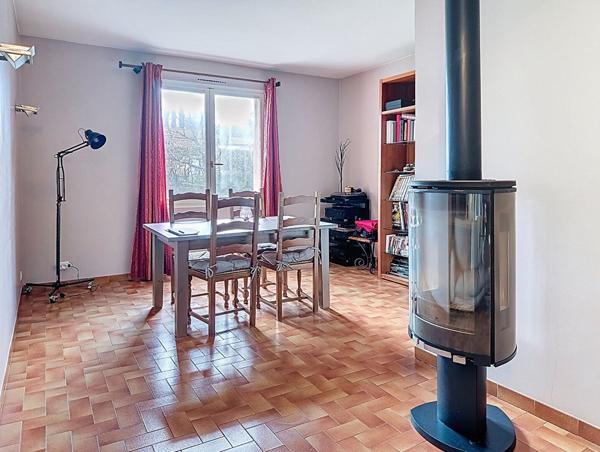 Charmante maison provençale à rénover avec piscine à ST VALLIER DE THIEY