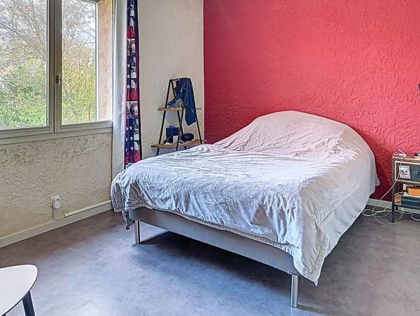 Charmante maison provençale à rénover avec piscine à ST VALLIER DE THIEY