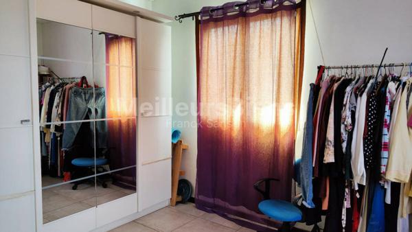 367 200 € FAI. Villa F6 (2009) de 140 m² sur 2 niveaux, terrain de 590 m². ST PIERRE (Ravine des Cabris)