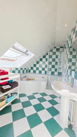 BOURGES MAISON 5 PIECES + APPARTEMENT INDEPENDANT 2 PIECES