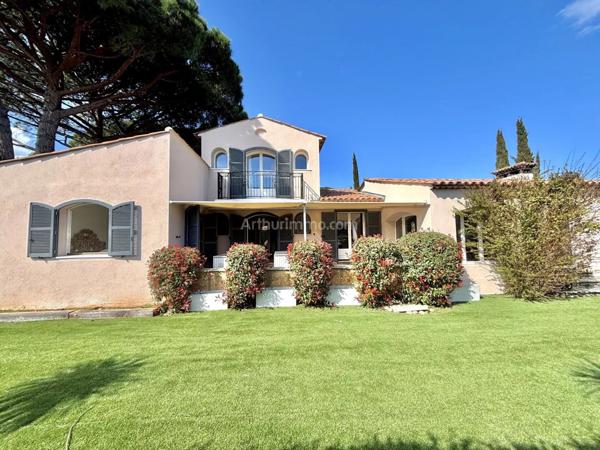 Vente Villa 6 pièces 196 m2 à Sainte-Maxime
