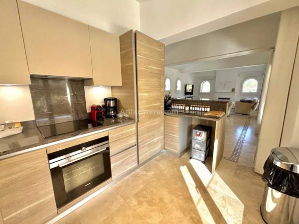 Vente Villa 6 pièces 196 m2 à Sainte-Maxime