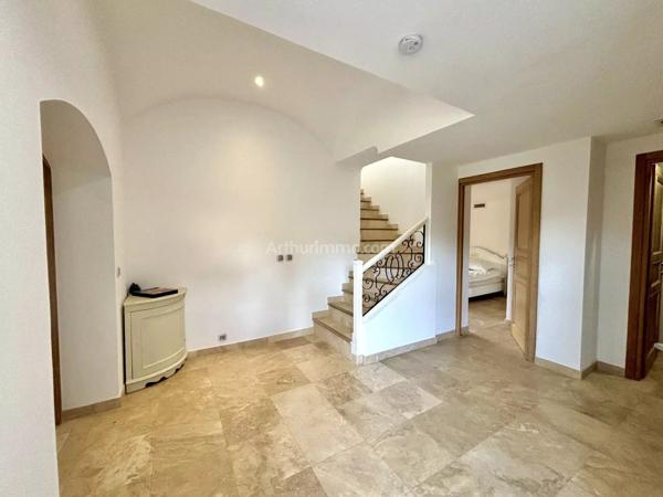 Vente Villa 6 pièces 196 m2 à Sainte-Maxime