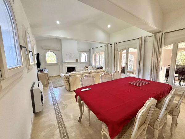 Vente Villa 6 pièces 196 m2 à Sainte-Maxime