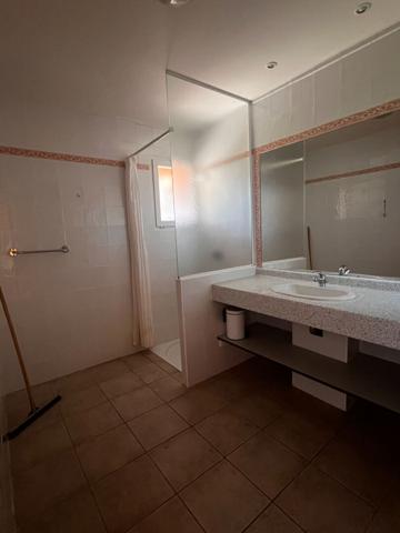 Très belle maison entièrement entretenue et récemment remise au goût du jour