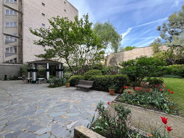 Appartement 2 pièces dans résidence de services