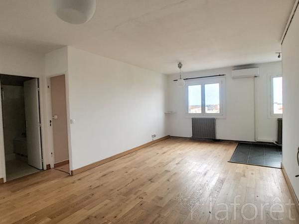Achat appartement Salon-de-Provence - 4 pièce(s) - 80 m² - 195 000 €