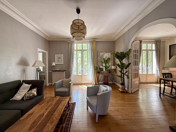 Appartement 5 pièces 124.7 m2