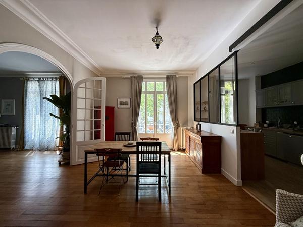 Appartement 5 pièces 124.7 m2