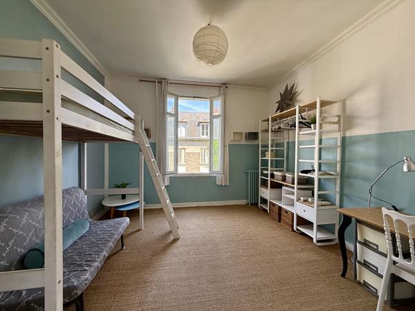 Appartement 5 pièces 124.7 m2