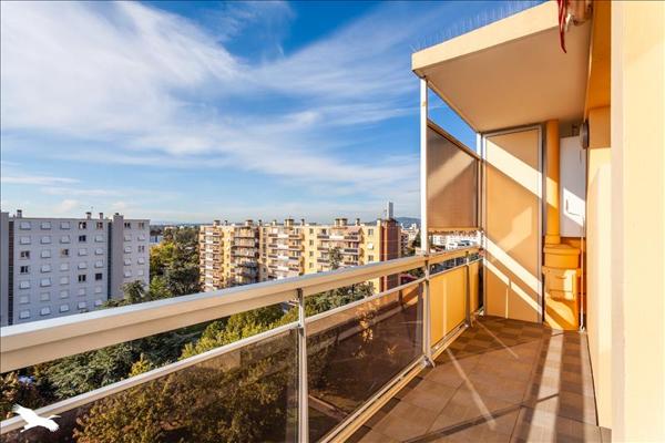 Appartement à louer 1 100 € CC STE FOY LES LYON 4 p 81 m² DPE F