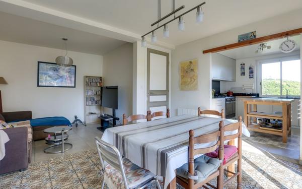 Maison à vendre    6 pièces • 152,28 m2 Saint-Jean-de-Luz