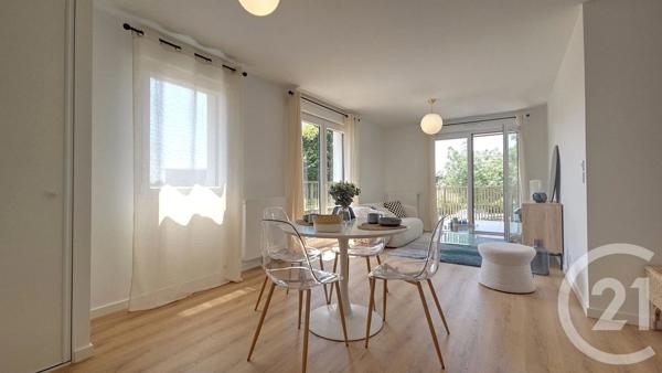 Appartement T2 à vendre  2 pièces - 61,50 m 2   VANNES  - 56