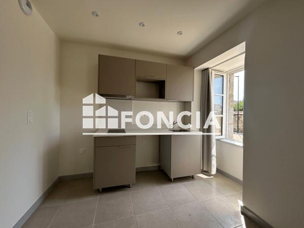 Location Studio 30.48 m² - Guingamp 22200
