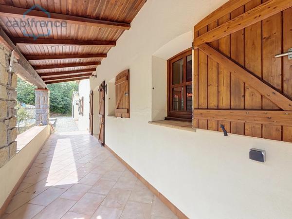 À vendre à 10 min d'Anduze: Maison avec Gîte et Piscine - Idéale pour Investissement ou Accueil Familial !