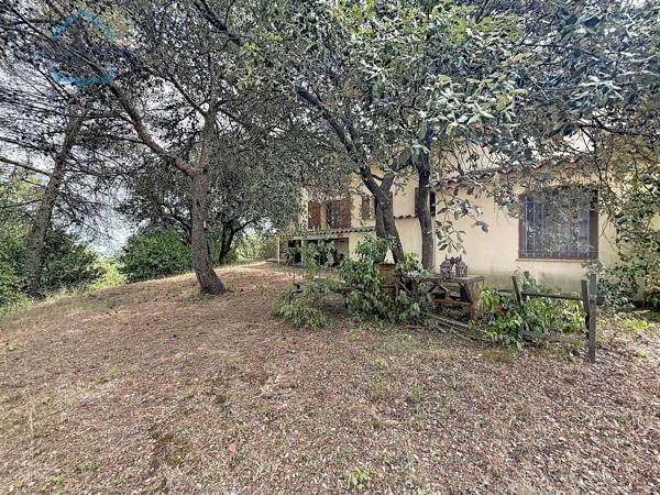 À vendre à 10 min d'Anduze: Maison avec Gîte et Piscine - Idéale pour Investissement ou Accueil Familial !