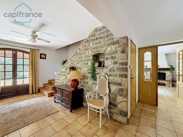 À vendre à 10 min d'Anduze: Maison avec Gîte et Piscine - Idéale pour Investissement ou Accueil Familial !