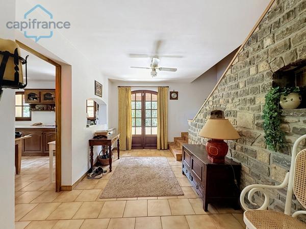 À vendre à 10 min d'Anduze: Maison avec Gîte et Piscine - Idéale pour Investissement ou Accueil Familial !