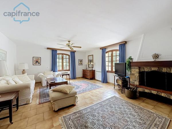 À vendre à 10 min d'Anduze: Maison avec Gîte et Piscine - Idéale pour Investissement ou Accueil Familial !