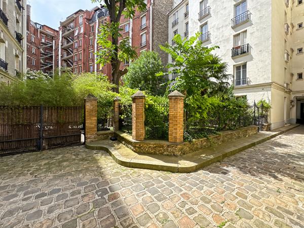 Appartement Paris 2 pièce(s) 37.02 m2