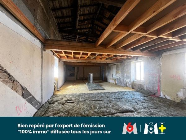Maison 500 m² à Champoly