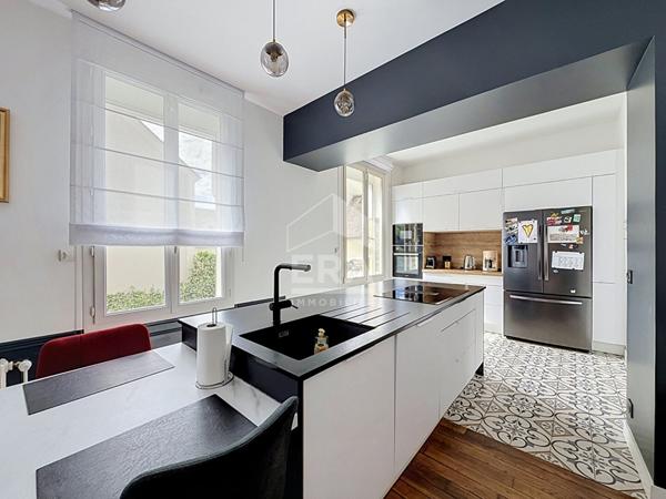 Maison d'exception à vendre à Etampes 7 pièce(s) 220 m2