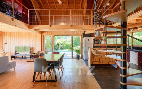 Villa contemporaine en bois – Élégance naturelle, calme et vue montagnes – 15 minutes de Bayonne