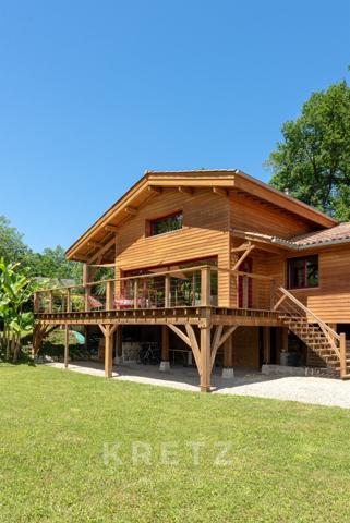 Villa contemporaine en bois – Élégance naturelle, calme et vue montagnes – 15 minutes de Bayonne