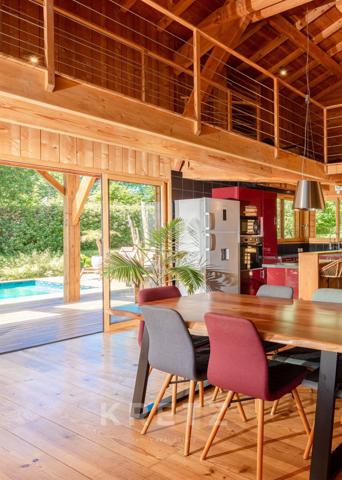 Villa contemporaine en bois – Élégance naturelle, calme et vue montagnes – 15 minutes de Bayonne